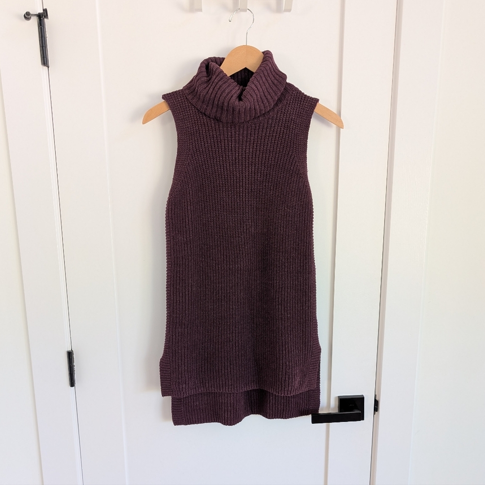 ✨4 for 12 Merona Sleeveless Turtleneck Sweater – XS